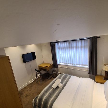 Grand Near Etihad Stadium Coop Live Droylsden Bagian luar foto