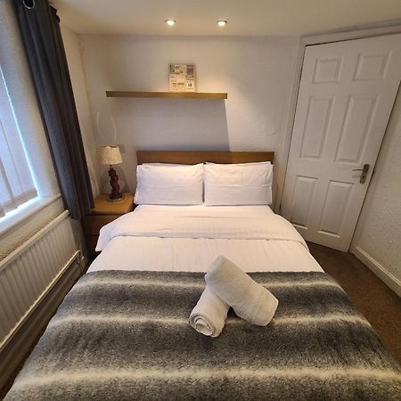 Grand Near Etihad Stadium Coop Live Droylsden Bagian luar foto